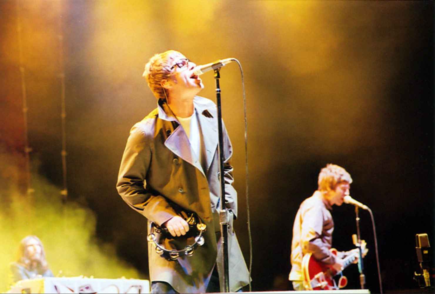Fan dies after falling at Oasis reunion concert in London