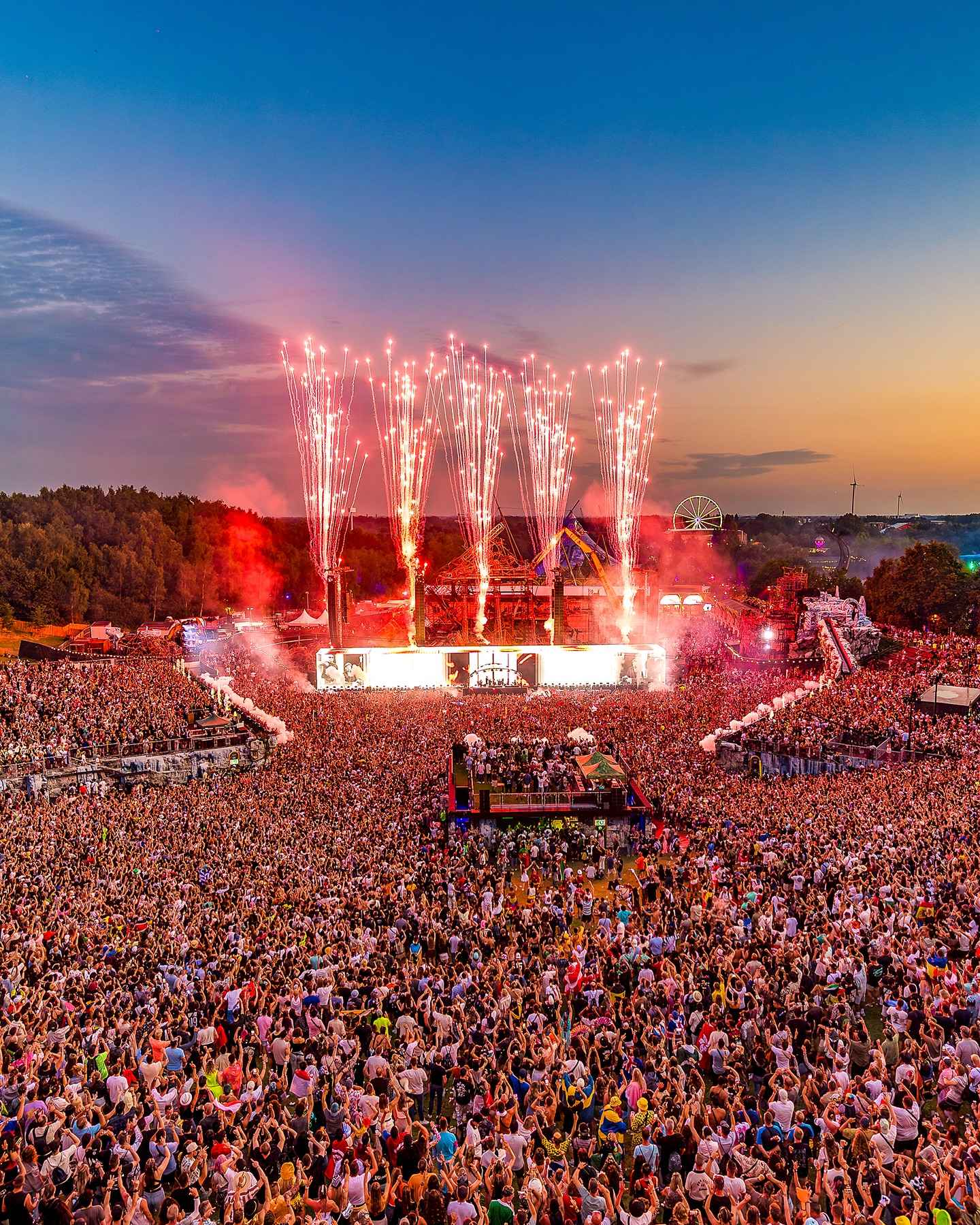 Tomorrowland adds a mystery surprise set to the Mainstage on Sunday of Weekend 1