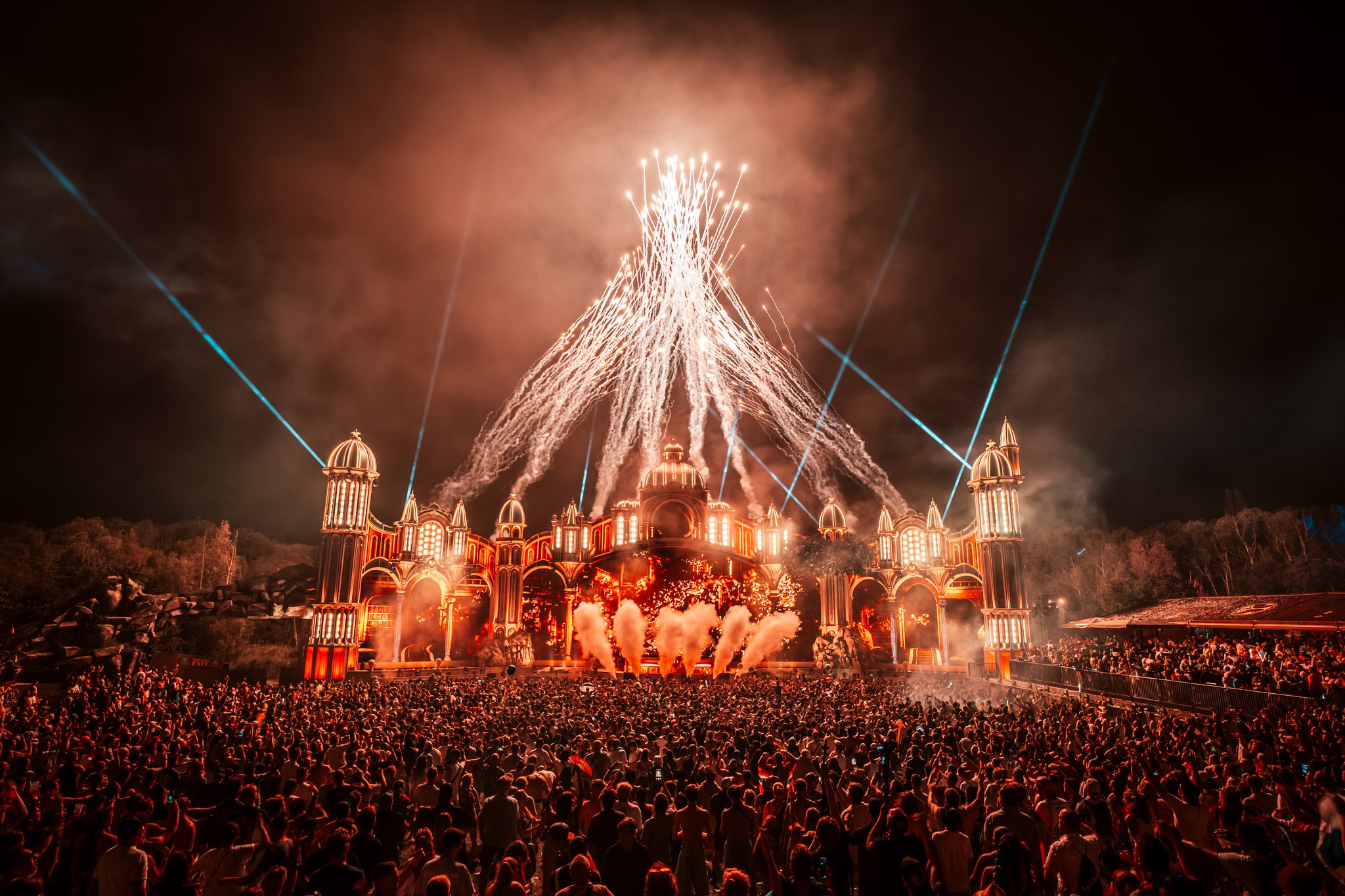 Tomorrowland Day 3: Live Updates