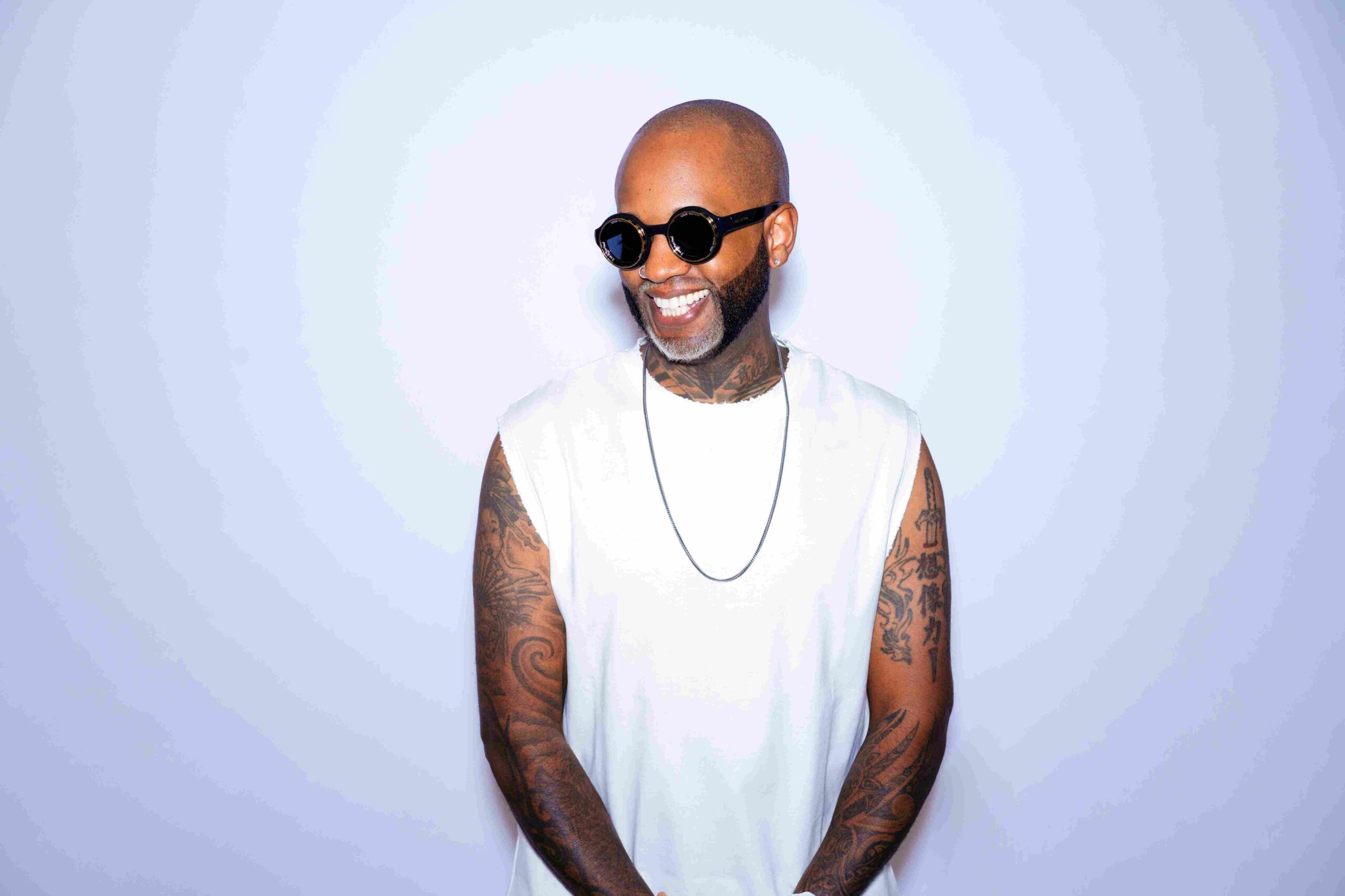 Premiere: Willy William reveals banger ‘Girlz’: Listen